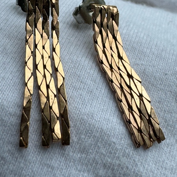 Timeless earrings - Picture 3 of 4
